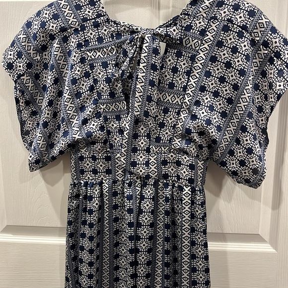 Maxi Dress, silky and flowy feel! Navy Blue & White! - Picture 5 of 5